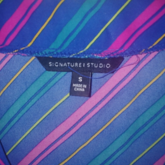 Blouse - Picture 2 of 3